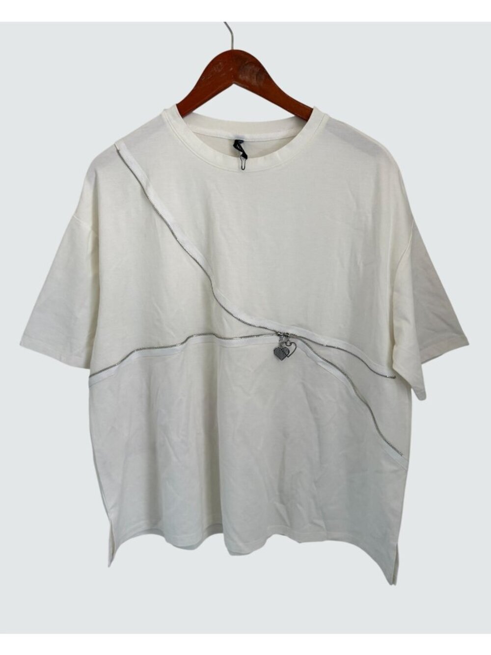 Asymmetrical White T-Shirt With Heart Charm Accent By MI-AI Casual Oversized Fit